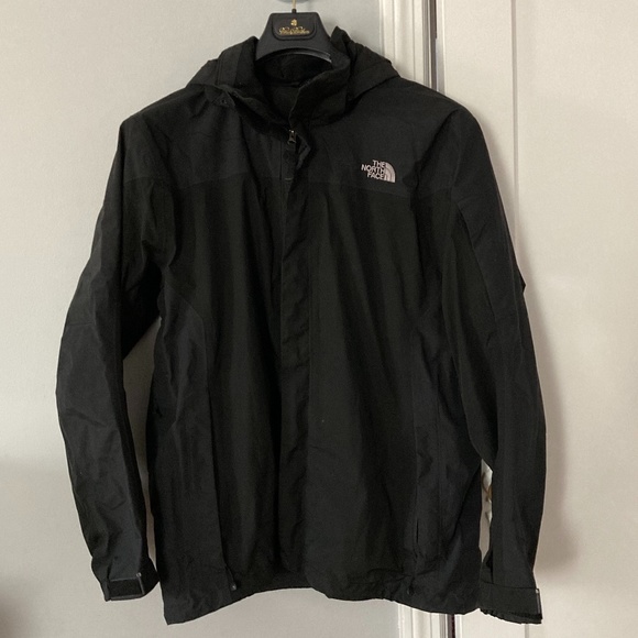 North FaceBlack hooded Jacket